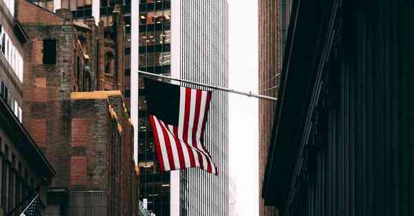 AI人工智能免费试用（AI人工智能炒股软件）