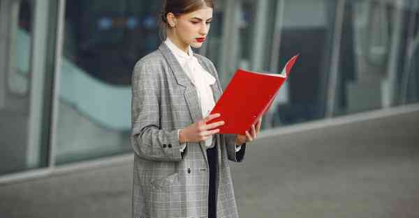 美女AI写实绘画全身（美女绘画素材）