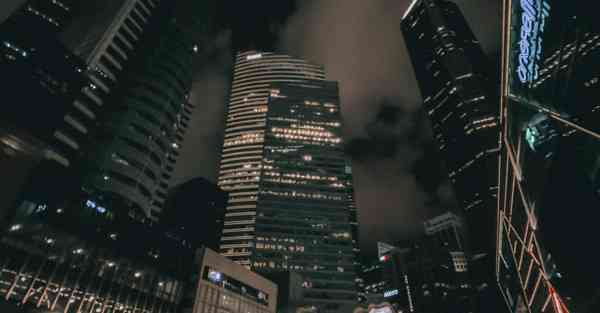 智能监控宠物陪伴机器人