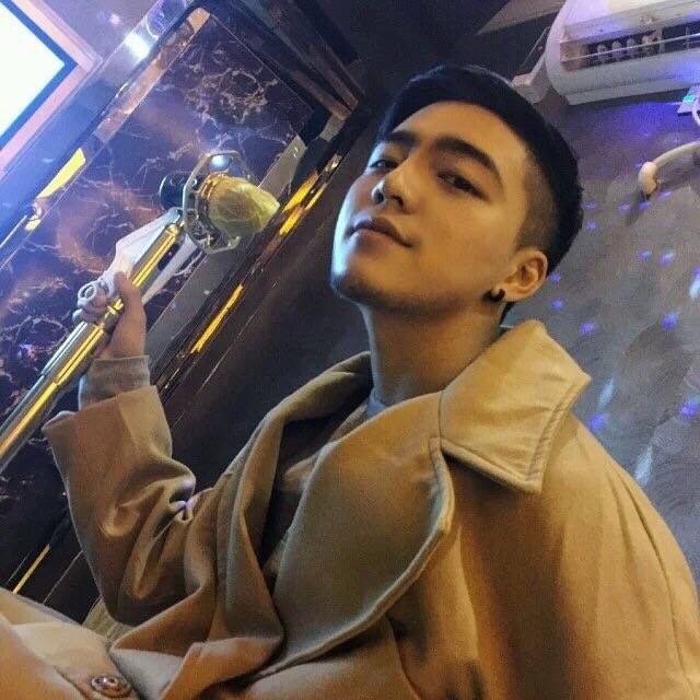 卢国苇瑶