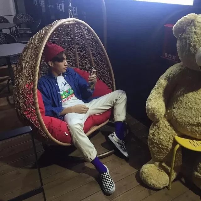 仲蕊瑾韵