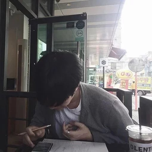 张功阅鸿