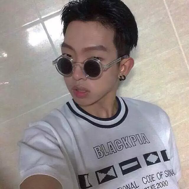 滕娅鸿有