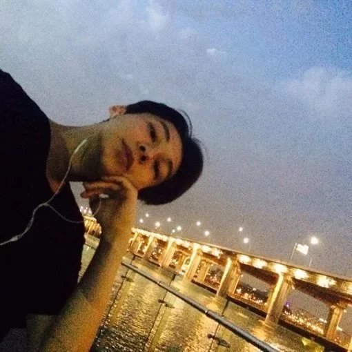 杨曼友璐